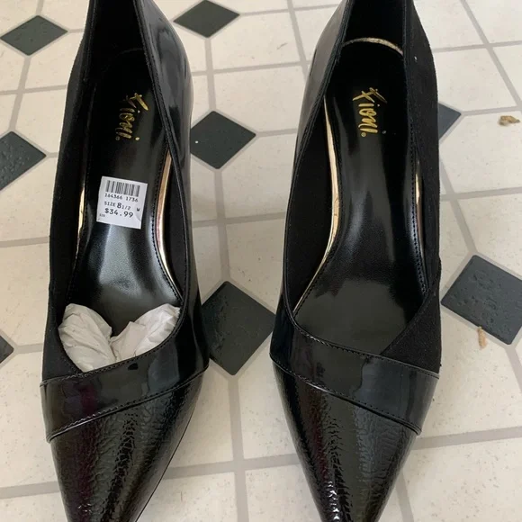 FIONI Black Heels NEW ,SIZE 8.5 - Picture 1 of 10